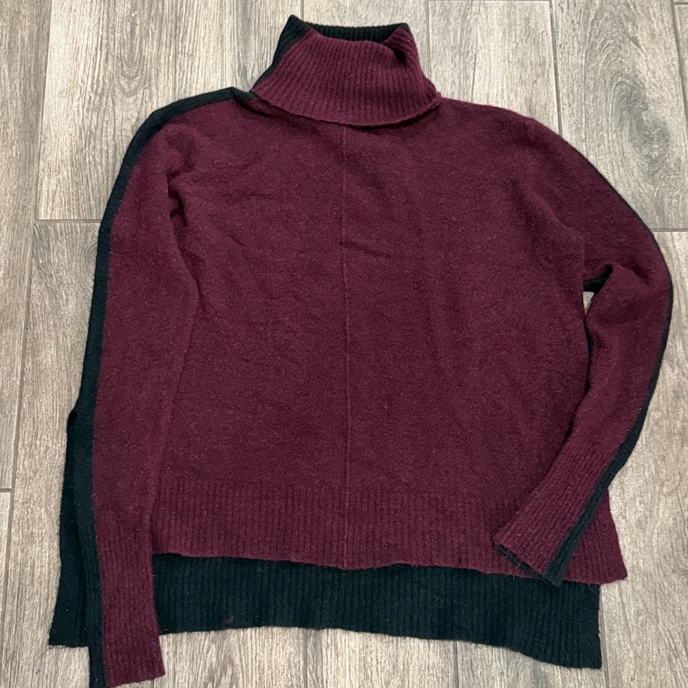 Athleta Transit Colorblock Merino Wool Turtleneck Sweater burgundy and black